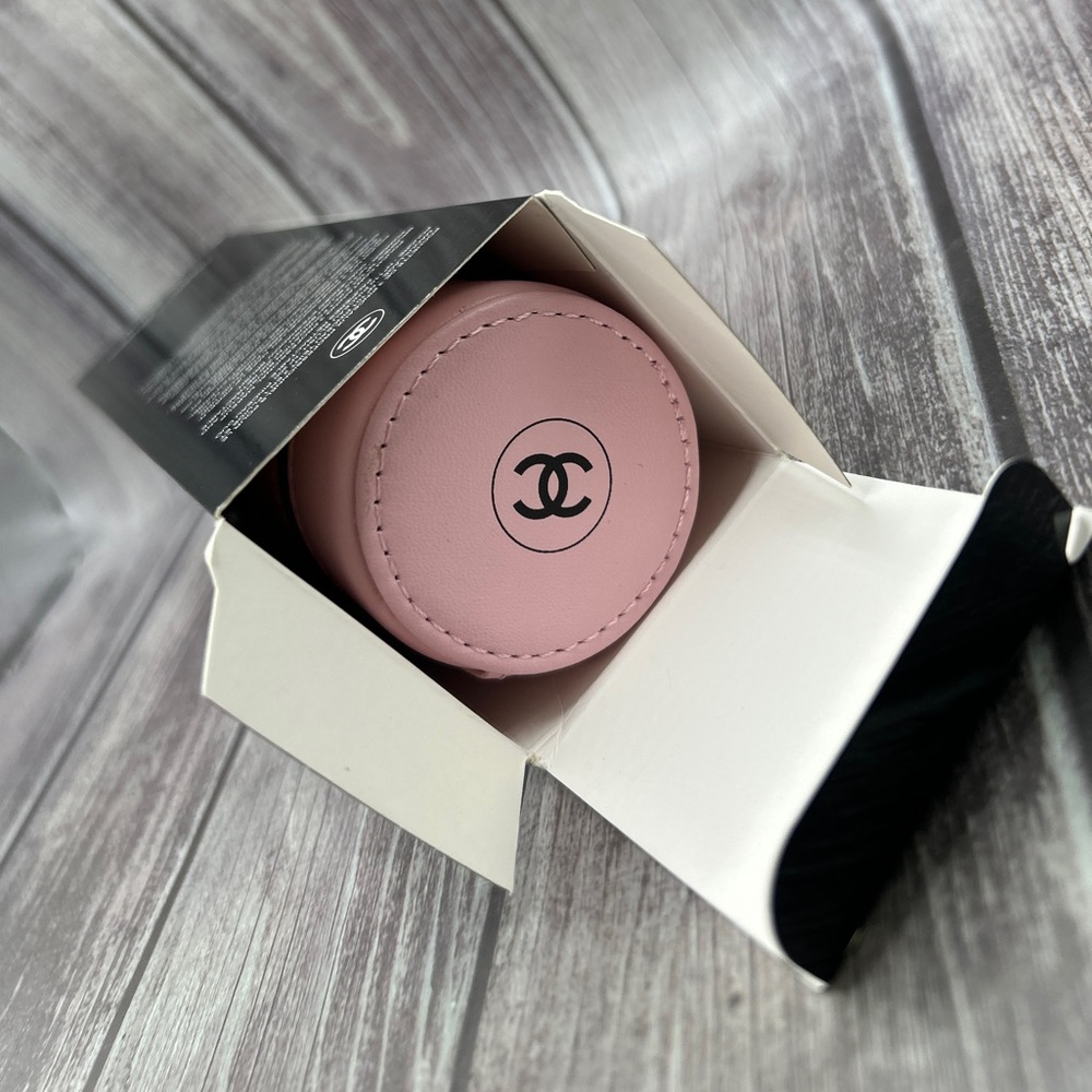 Chanel Les Pinceaux de Chanel 3-Piece Makeup Brush Set with Pink Case - Picture 6 of 14